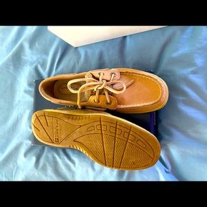 Sperry size 5 tan boat shoes